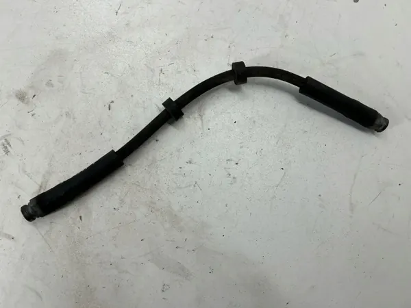 Manguera de freno delantera Maserati Ghibli OEM 670155387 image 2