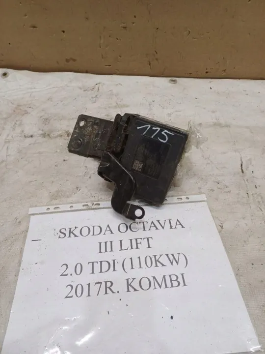ABS-pumppu OEM 5Q0614517A Skoda Octavia III 2.0 TDI:lle image 2