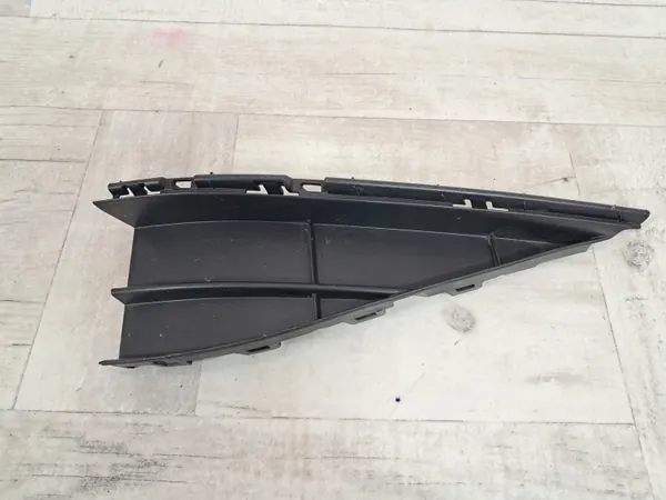 Grille de pare-chocs avant droit VW Passat B8 3G0 OEM 3G0854322B image 2