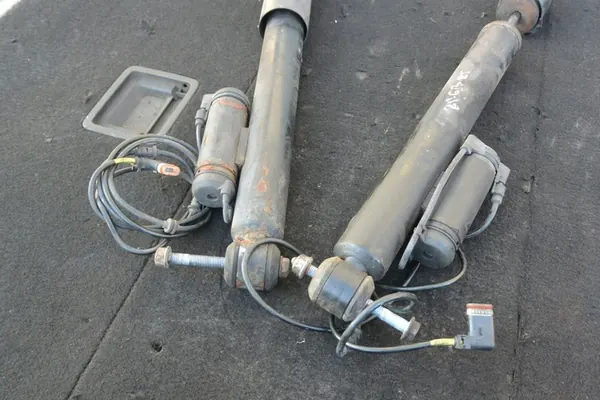 Mercedes-Benz OE A2113262700 Luftstötdämpare image 10