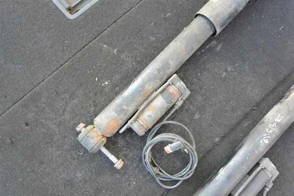 Mercedes-Benz OE A2113262700 Luftstötdämpare image 3