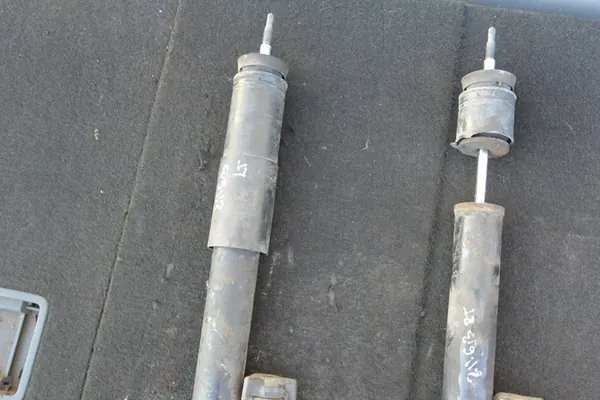 Mercedes-Benz OE A2113262700 Luftstötdämpare image 4