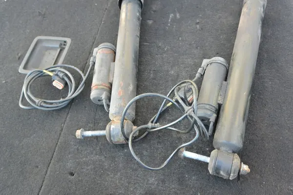 Mercedes-Benz OE A2113262700 Luftstötdämpare image 8