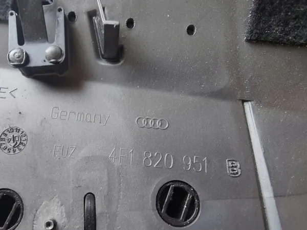 Grelha de ventilação central Audi A6 C6 image 4