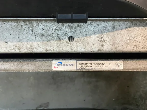 BMW Jäähdytin-sarja OEM Chłodnice BMW komplet! image 5