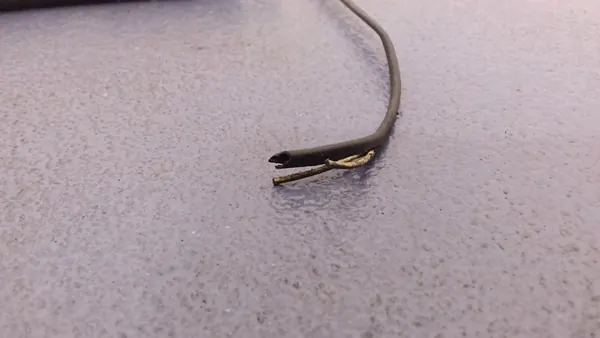 Iniettore VW Transporter T4 2.5 TDI 074130202A image 4