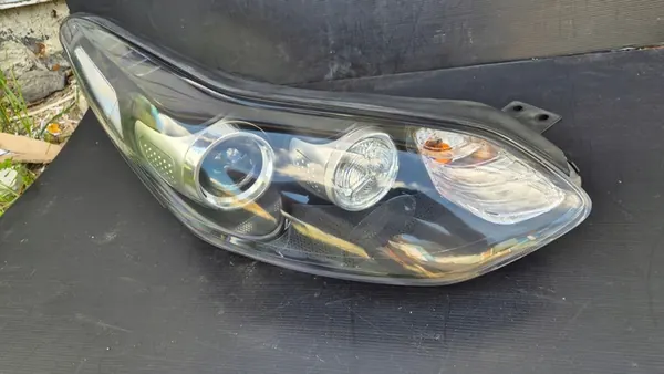 Faros Delantero Derecho Kia Sportage IV 2015- OE 92102-F1000 image 2