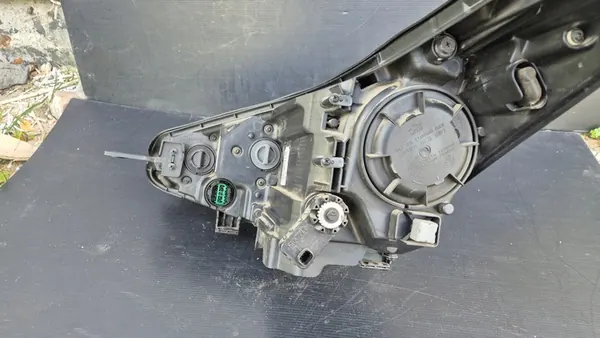 Faros Delantero Derecho Kia Sportage IV 2015- OE 92102-F1000 image 9