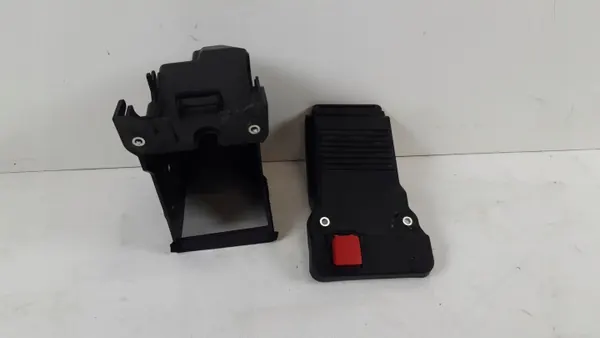 Volvo V60 II akun kansi OEM 31651454, 31651455 image 2