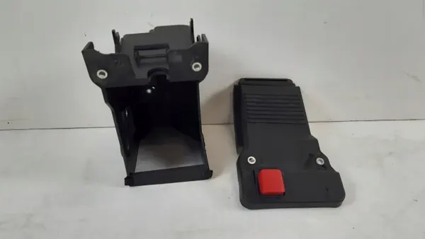 Volvo V60 II akun kansi OEM 31651454, 31651455 image 3