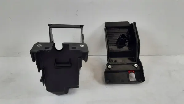 Volvo V60 II akun kansi OEM 31651454, 31651455 image 7