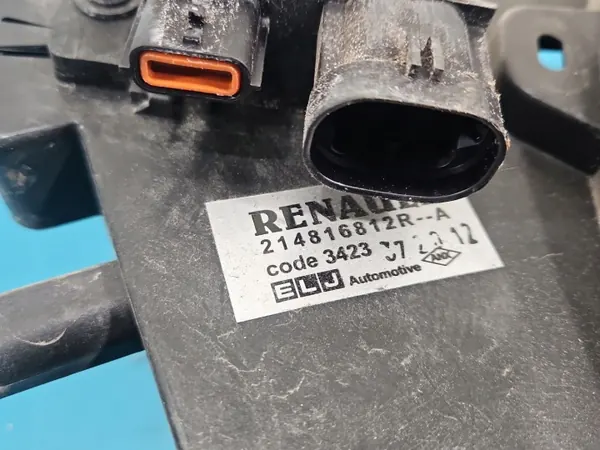Ventilateur radiateur OEM 214816812R pour Renault Clio IV 1.2 16V image 4