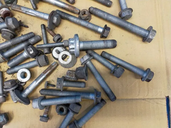 OEM ZAWIESZENIE 24/09 Achterasophangingsbouten 4,2kg image 3