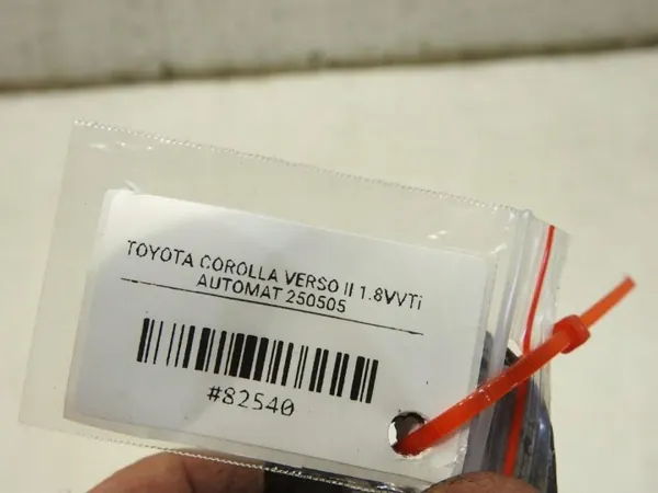 Tensor de correa Toyota OEM F-226239.10 Usado image 4