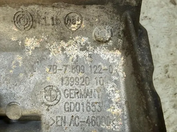 Cárter de aceite BMW OEM 7809122 para motor N47 2.0D image 4