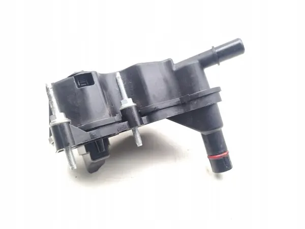 Séparateur d'huile Ford Focus OEM H6BG-6C757-BA Occasion image 6