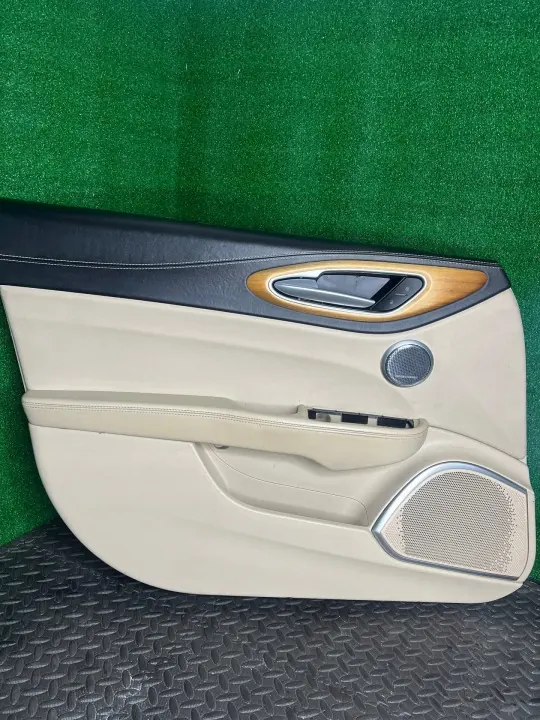 OEM 12453 Alfa Romeo Giulia Vasen Etuoven Verhoilu image 2