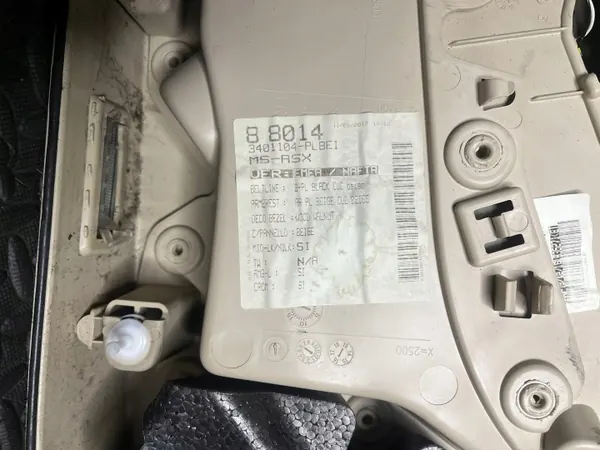 OEM 12453 Alfa Romeo Giulia Vasen Etuoven Verhoilu image 8