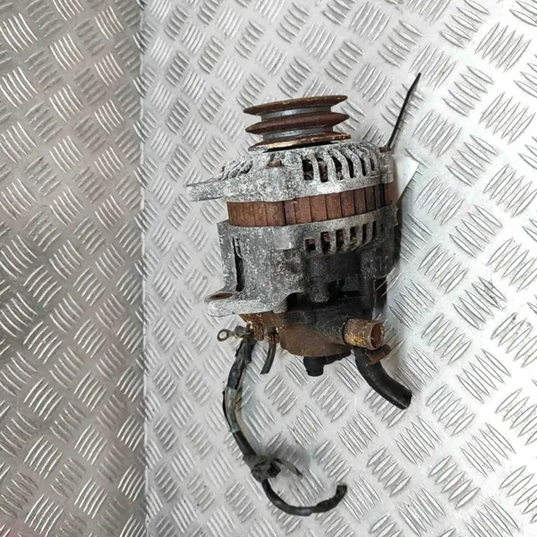 Nissan Patrol Y60 1991 Generaattori OEM 23100VB310 image 3