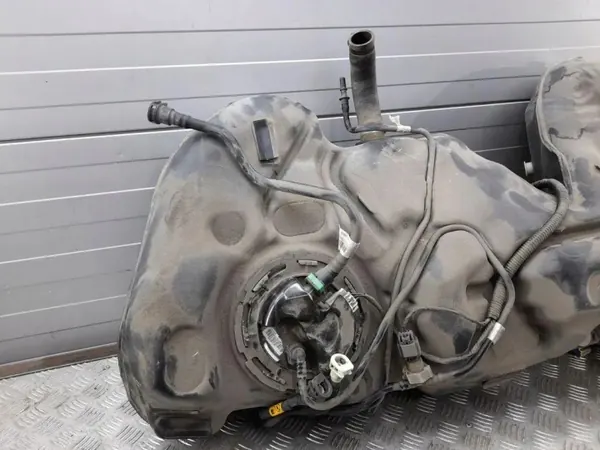 Cadillac CTS Brandstoftank achter OEM 20778847 image 5
