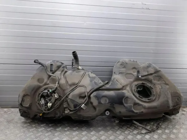 Cadillac CTS Brandstoftank achter OEM 20778847 image 6