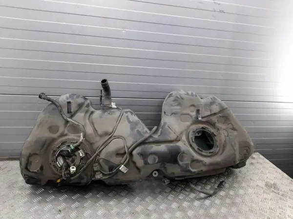 Cadillac CTS Brandstoftank achter OEM 20778847 image 7