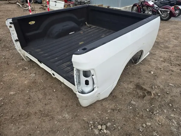 Dodge Ram 2500 09-24 Pare-boue Flanc OEM Paka2500 image 8