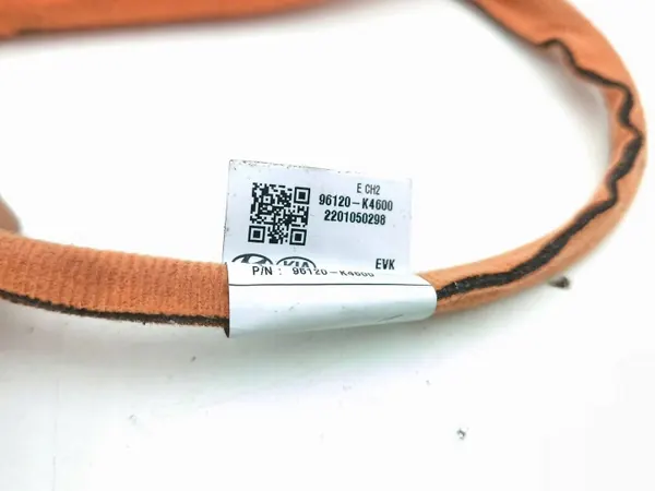 Hyundai Kona USB-poort OEM 96122K4000 - Gebruikt image 7