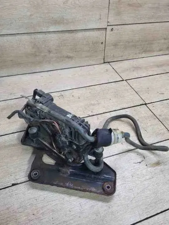 Mercedes-Benz luchtvering compressor OEM A2123200404 image 3