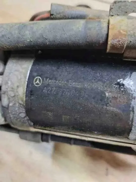 Mercedes-Benz luchtvering compressor OEM A2123200404 image 4