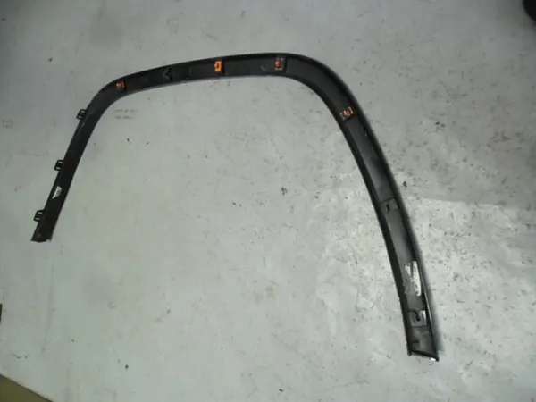 Oikea etulokasuoja Jeep Grand Cherokee WK2 OEM image 4