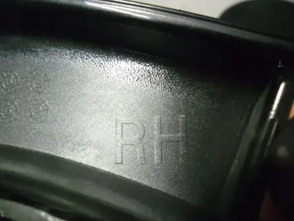 Oikea etulokasuoja Jeep Grand Cherokee WK2 OEM image 6