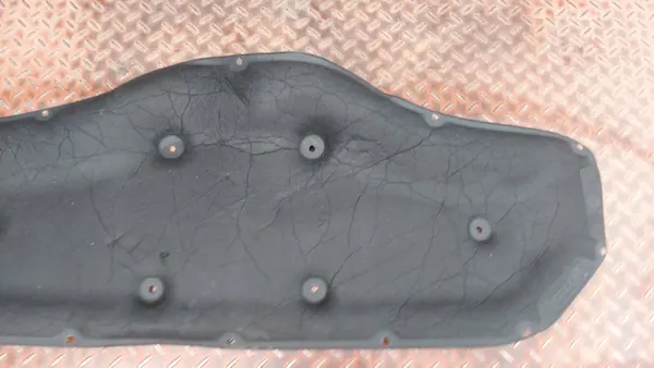 Motorhuvudisolering BMW X1 F48 image 3