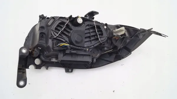 BMW 1 E87 E81 04-07 Farol Direito image 5