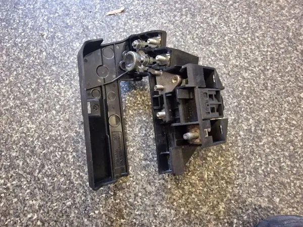 Audi A6 Avant Mukavuusmoduuli OEM 4F0905453 image 2