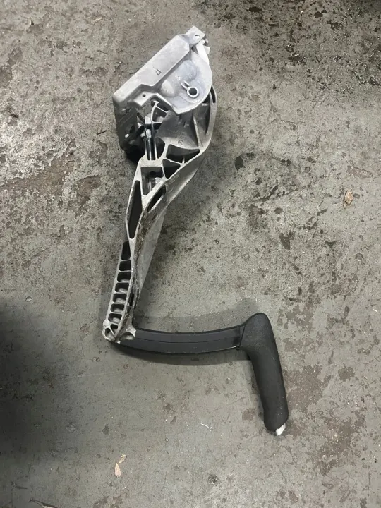 Handbremshebel Ford Focus MK3 OEM BV612780GA3JA6 image 3