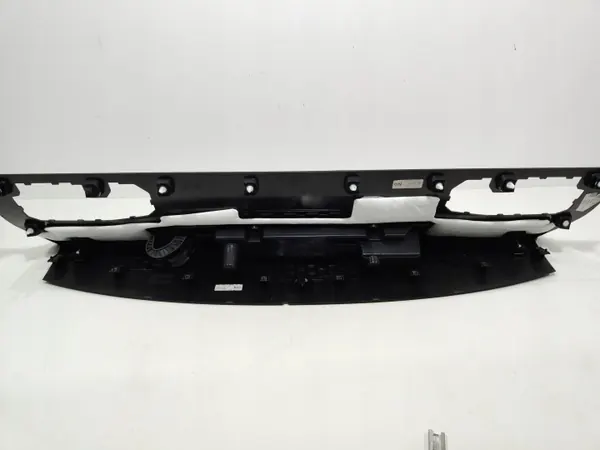 Land Rover Range Rover Teil OEM M8E2-42664-D image 5
