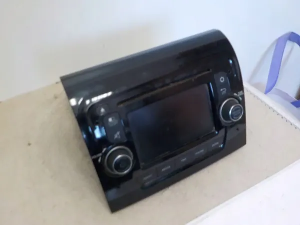 Fiat Ducato tehdasradio OEM 07356258210 image 4