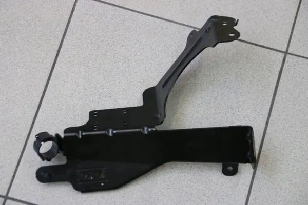 Support de pompe à eau OEM 6820736 pour BMW G20 G21 image 2