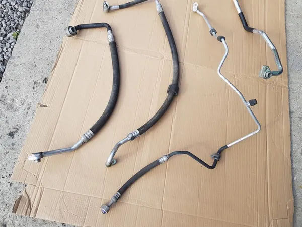 Ilmastointiputkisarja / Audi A2 1.4 TDI AMF 75HV / OEM image 6