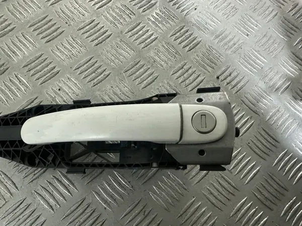 Inserção de Fechadura Maçaneta Esquerda VW Polo 6R OEM 6R0837167A image 5