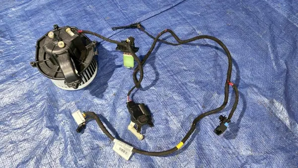 OEM 5E2228200 Fläktmotormotstånd Kit - Begagnad image 2