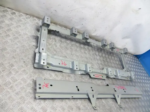 OEM 090/076 Citroen C5 Aircross Montaje Bastidor Asiento image 3