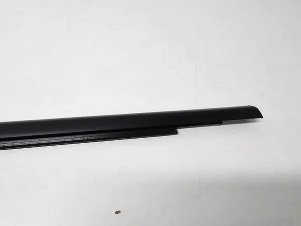 OEM 5FE839478 SEAT Leon IV Taka Oikea Kaavin Tiiviste image 4