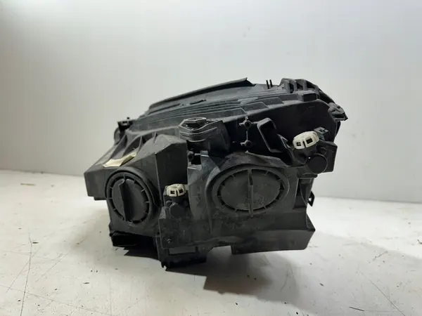 Rechter Voorlamp Mercedes GLC 253 A2538200261 image 10