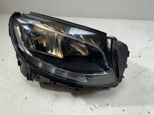 Rechter Voorlamp Mercedes GLC 253 A2538200261 image 3