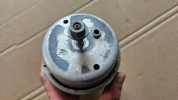 AUDI A4 B6 B7 EXEO 1.8T Motorlager 8E0199379A image 6