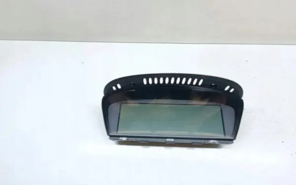 BMW 3 E90 Navigointinäyttö OEM 9114362 Käytetty image 2