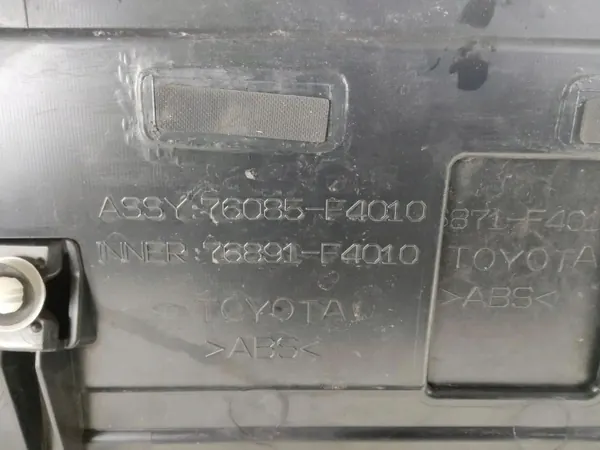 Toyota OE 76085-F4010 Heckflügel - Gebraucht image 7