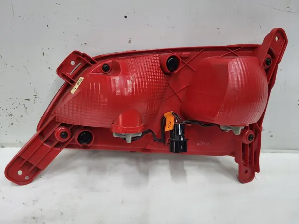 Farol esquerdo traseiro Hyundai Kona OEM 92405-J9010 image 4